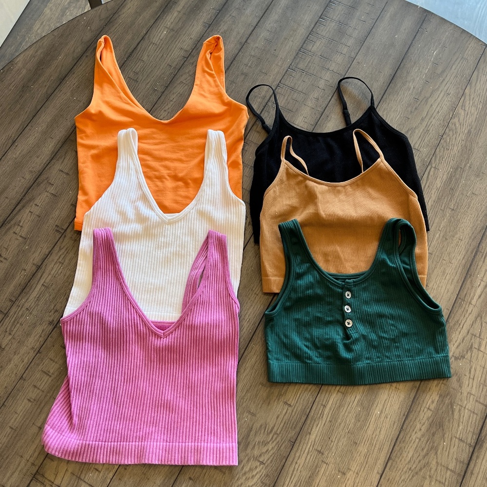 V Neck and Crew Neck Tank Top Lot of 6 XS/SM